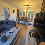 Maison Familiale Piscine Jaccuzzi