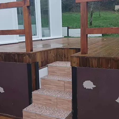 בית נופש Maison Familiale Piscine Jaccuzzi *