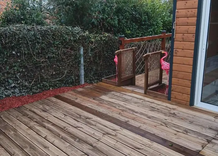 Maison Familiale Piscine Jaccuzzi *