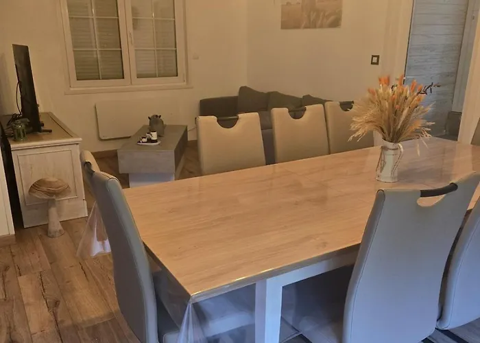 Maison Familiale Piscine Jaccuzzi * Boubers-les-Hesmond